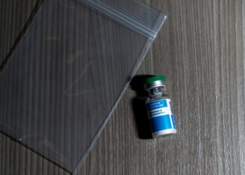 HHS to allow sale of unapproved peptides under review