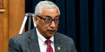 House Dem seeks IG investigation of HHS claims in DOGE lawsuits