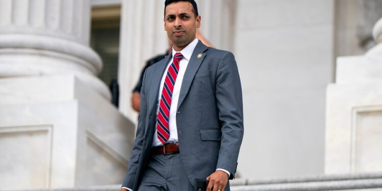 Virginia Democrat becomes latest lawmaker to receive suspicious white powder